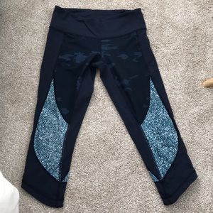 Lululemon crop camo pant